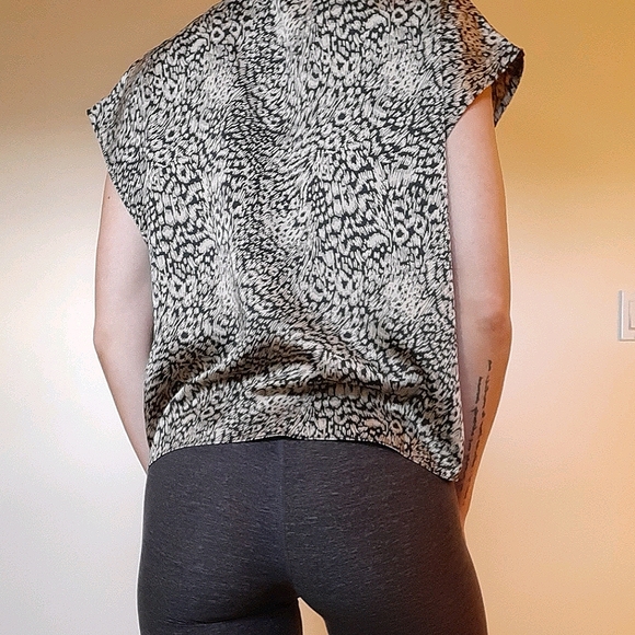 Vero Moda Cheetah Print Blouse - Picture 5 of 7